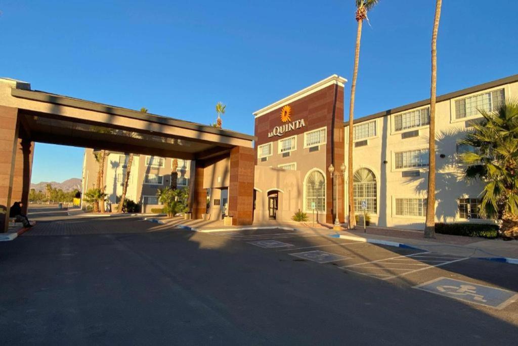 Hotel Baymont By Wyndham Safford Esterno foto